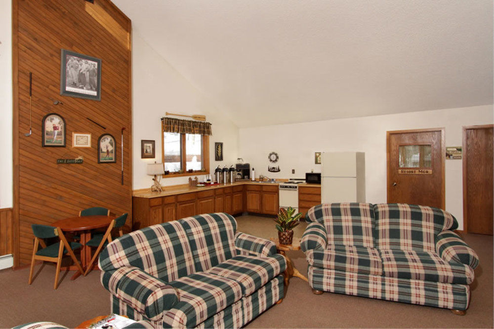 Lake Forest Resort Eagle River Bagian luar foto